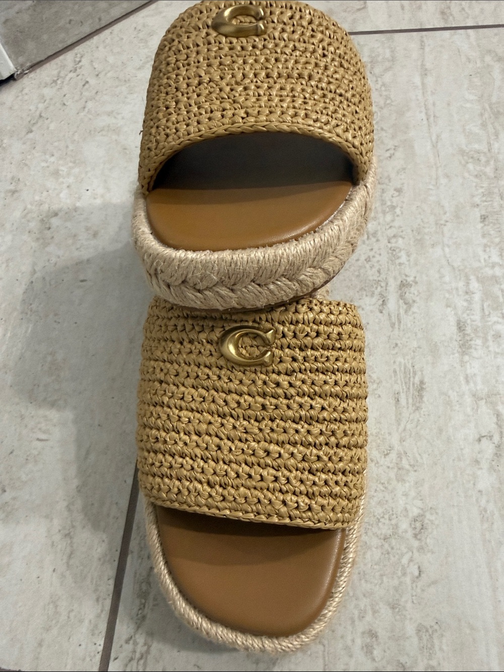 Coach Tan Braided Raffia Slide Sandals with Gold Logo..size 6 ..new - Picture 8 of 8